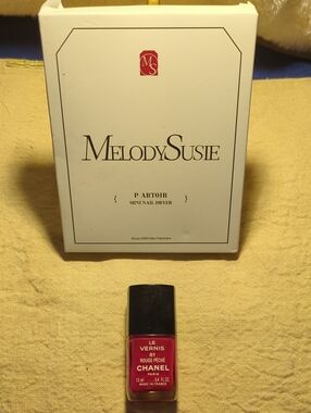 Authentic CHANEL Le Vernis 81 Rouge Pêche Nail Polish - Pink/Coral NOW ONLY $55